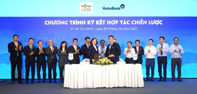 Cú bắt tay lịch sử của hai “cá mập” VietinBank và Novaland - Ảnh 2. Cú bắt tay lịch sử của hai “cá mập” VietinBank và Novaland - Ảnh 2.