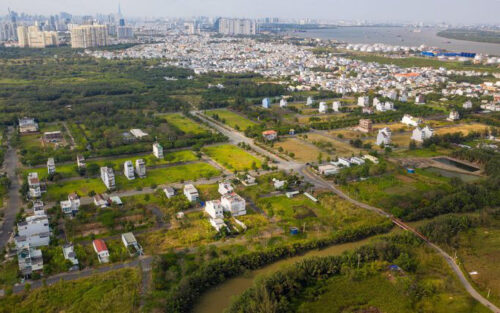 Giá đất nền “nhảy múa” khắp nơi, gỡ bằng cách nào?