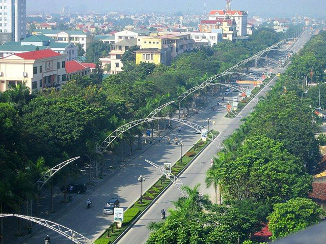 Giới đầu tư địa ốc đổ tiền vào đất nền tỉnh lẻ - Ảnh 2. Giới đầu tư địa ốc đổ tiền vào đất nền tỉnh lẻ - Ảnh 2.
