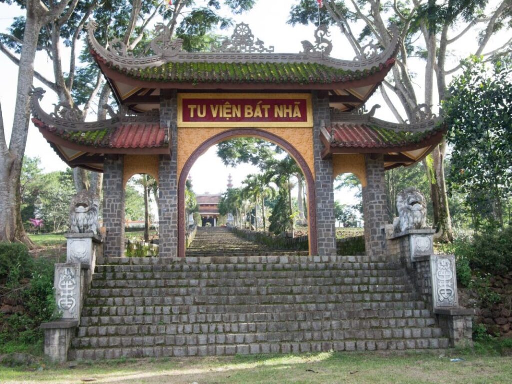 12 ĐỊA ĐIỂM DU LỊCH NỔI TIẾNG TẠI BẢO LỘC-BẤT ĐỘNG SẢN BẢO LỘC THU HÚT NHÀ ĐẦU TƯ NGHỈ DƯỠNG 5 12 ĐỊA ĐIỂM DU LỊCH NỔI TIẾNG TẠI BẢO LỘC-BẤT ĐỘNG SẢN BẢO LỘC THU HÚT NHÀ ĐẦU TƯ NGHỈ DƯỠNG