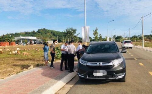 Bán đất thời bất định, trả hoa hồng cao môi giới cũng “ngán”