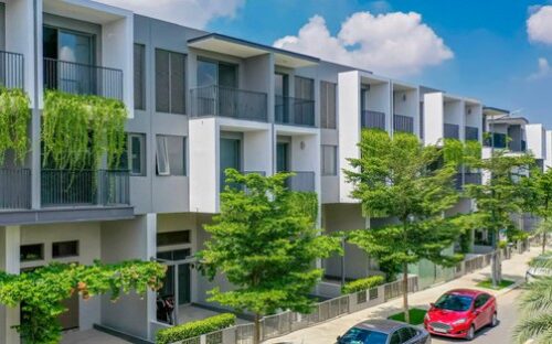 Thị trường càng trầm lắng, khách hàng càng bị “tra tấn” bởi các cuộc gọi chào mời dự án từ môi giới BĐS