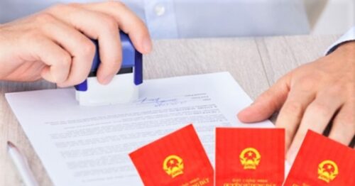 Nhiều luật sư ở Đồng Nai làm chứng cho giao dịch đất đai là 'tiếp tay' cho lừa đảo? 7 Nhiều luật sư ở Đồng Nai làm chứng cho giao dịch đất đai là 'tiếp tay' cho lừa đảo?