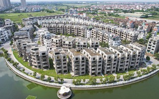Ảnh: Hàng trăm căn biệt thự “triệu đô” bị bỏ hoang tại khu đô thị ở Hà Nội 3 Ảnh: Hàng trăm căn biệt thự “triệu đô” bị bỏ hoang tại khu đô thị ở Hà Nội