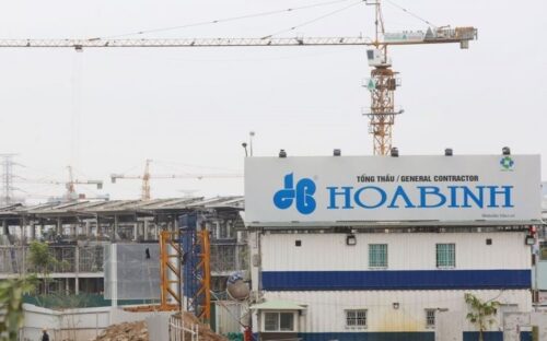 Hai phó tổng giám đốc Xây dựng Hòa Bình (HBC) xin từ nhiệm, trong đó có 1 vị cũng từng đứng về phía đối lập ông Lê Viết Hải 9 Hai phó tổng giám đốc Xây dựng Hòa Bình (HBC) xin từ nhiệm, trong đó có 1 vị cũng từng đứng về phía đối lập ông Lê Viết Hải