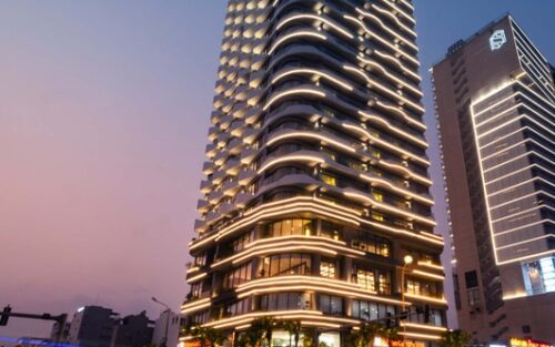 Ông lớn khách sạn đổ bộ Đà Nẵng 6 Ông lớn khách sạn đổ bộ Đà Nẵng