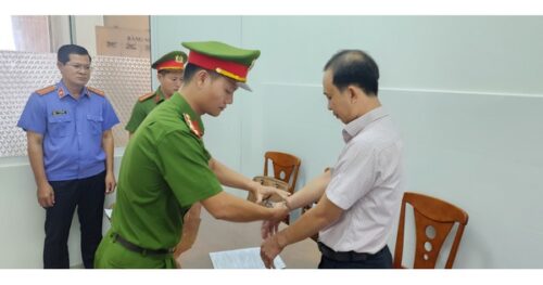 Lý do 2 cán bộ ở Phú Quốc bị bắt