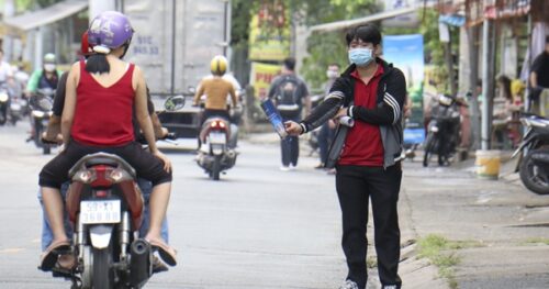 Giao dịch nhà đất nhỏ giọt, nhân viên môi giới bất động sản vẫn thong dong chơi Tết