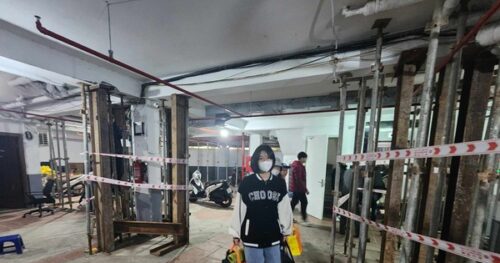 Cột chung cư mini 'chống nạng' ở Hà Nội 'mất khả năng chịu lực'