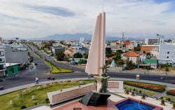 Thủ tướng: Doanh nghiệp đã làm nhà thì phải có lãi, nhưng vấn đề là lãi ở mức nào...vì nếu lãi nhiều thì người dân không mua được, lãi ít thì doanh nghiệp không vui! 5 Thủ tướng: Doanh nghiệp đã làm nhà thì phải có lãi, nhưng vấn đề là lãi ở mức nào...vì nếu lãi nhiều thì người dân không mua được, lãi ít thì doanh nghiệp không vui!