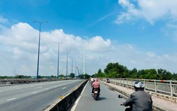 Giá chung cư tăng liên tục, nhiều người xuống tiền 'lướt sóng' kiếm lời 1 Giá chung cư tăng liên tục, nhiều người xuống tiền 'lướt sóng' kiếm lời