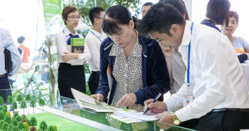 Chung cư ở Hà Nội sốt giá, giao dịch có nhộn nhịp như "lời đồn"? 1 Chung cư ở Hà Nội sốt giá, giao dịch có nhộn nhịp như "lời đồn"?