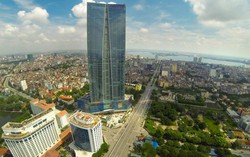 Hà Nội: Quây tôn chiếm gọn vỉa hè làm bãi xe trái phép, đất công viên, cây xanh biến thành sân pickleball 6 Hà Nội: Quây tôn chiếm gọn vỉa hè làm bãi xe trái phép, đất công viên, cây xanh biến thành sân pickleball