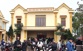 Hà Tĩnh: Sau sáp nhập huyện, người người đổ xô đi đăng ký biến động giấy chứng nhận quyền sử dụng đất