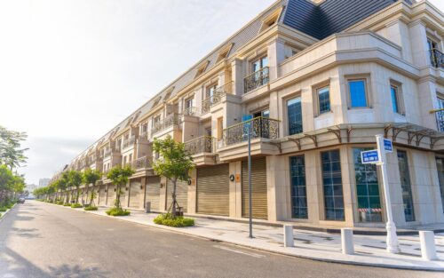 Tồn kho lớn của Regal Group: Thách thức hay cơ hội?