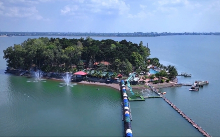 Hàng loạt công trình xây dựng không phép tại đảo Ó – Đồng Trường trên hồ Trị An