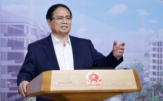 Thủ tướng: Đất trong tay ta, tiền có thể huy động, thủ tục do ta mà việc xây dựng nhà ở xã hội không chuyển biến