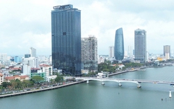 Hà Nội: Mâu thuẫn tháo hàng rào tôn sau bão Yagi, 5 người hầu toà