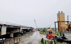 Ấn tượng với ngôi nhà 'biến hình' giữa rừng cây