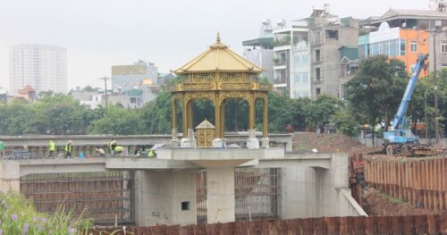 Cận cảnh đập dâng trong quá trình "hồi sinh" sông Tô Lịch