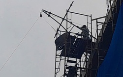 Hàng trăm người 'rồng rắn' xếp hàng mua dự án nhà ở xã hội 'hot' nhất